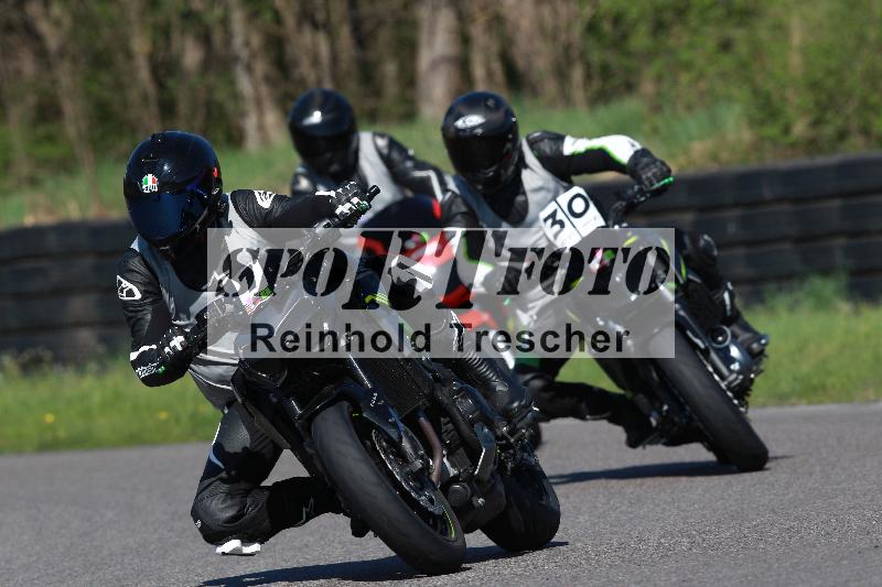 /Archiv-2022/08 17.04.2022 Speer Racing ADR/Instruktorengruppe/1